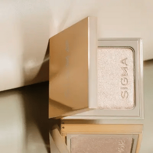 Sigma Powder Highlighter (Golden Hour) - SAVE 20%*