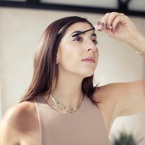 Mascara teinté sérum revitalisant pour cils Revive7 (noir)