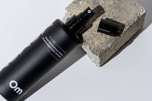 Om Organics Lavender + Lemongrass Essential Summer Spray (250 ml)*