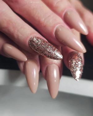 Light Elegance Glitter Gel 10 ml (Hot And Cold)