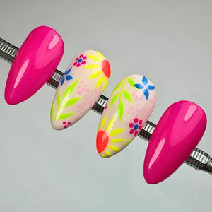 Light Elegance P+ Soak-Off Gel Polish 10 ml (Love Bug)