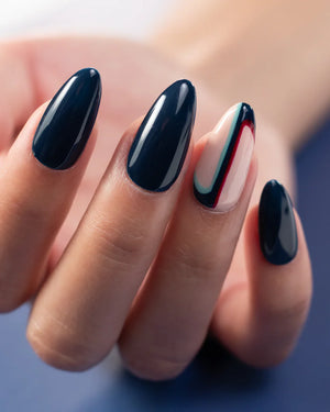 Light Elegance P+ Soak-Off Gel Polish 10 ml (Moody Blues)