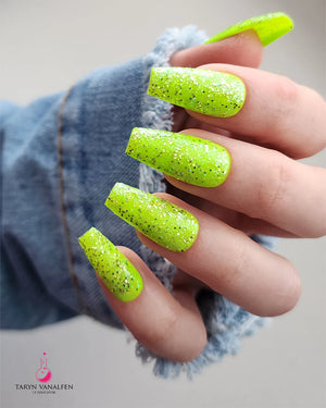 Light Elegance P+ Soak-Off Glitter Gel Polish 10 ml (Peace And Love)