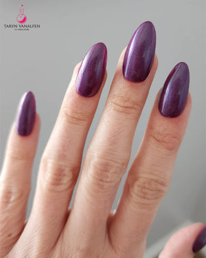 Light Elegance P+ Soak-Off Gel Polish 10 ml (Stone Cold)