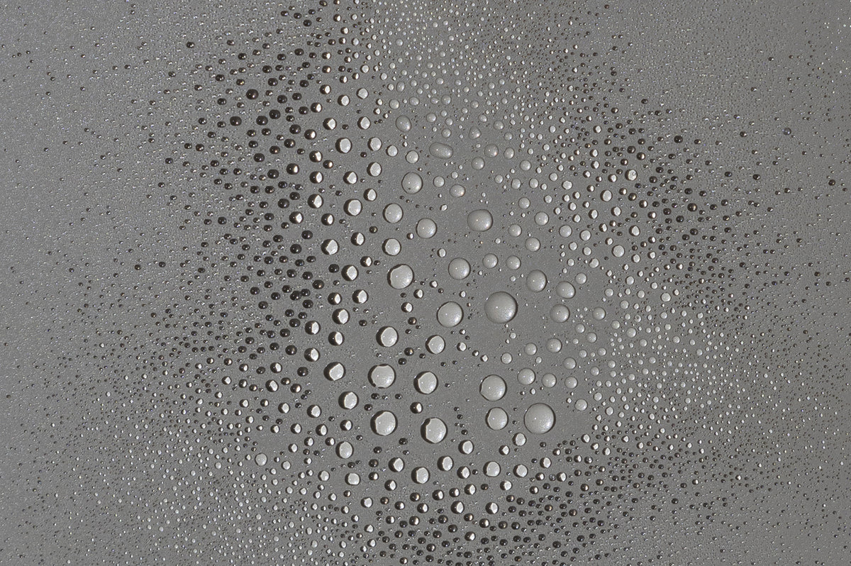 Om Organics Lavender + Lemongrass Essential Summer Spray  (250 ml)*