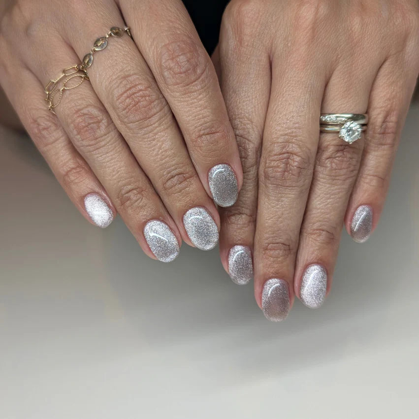 Light Elegance P+ Soak-Off Glitter Gel Polish 10 ml (Ice Kitty)