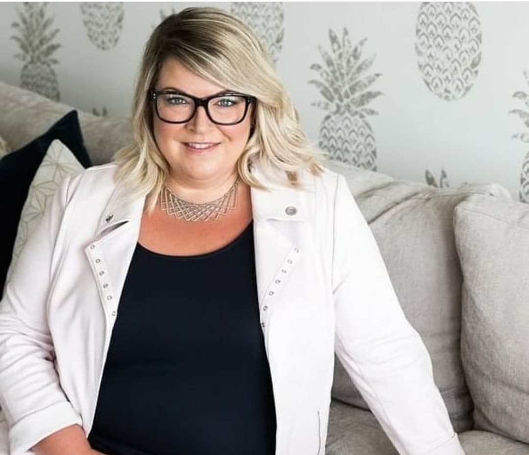 Trena Laine Flawless Foundation (C6 - Warm Yellow) - SAVE 70%*