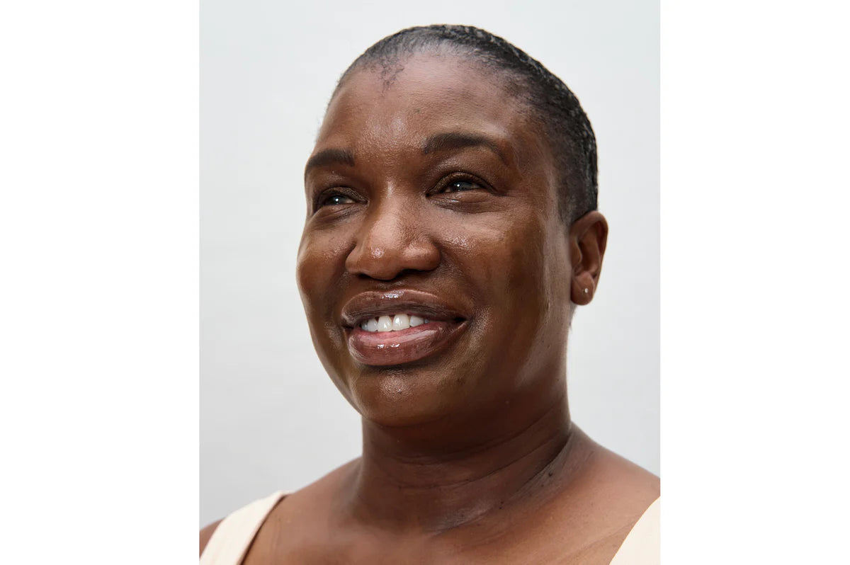 Om Organics Lavender + Lemongrass Essential Summer Spray  (250 ml)*