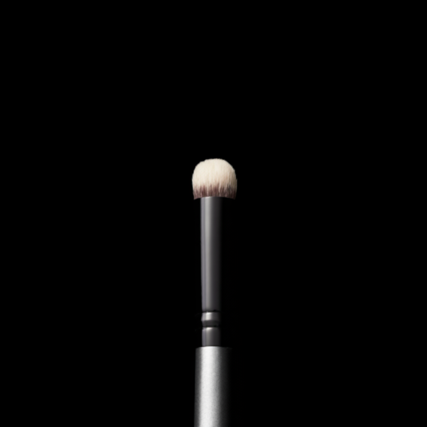 BD Round Synthetic Concealer Brush - SAVE 20%*