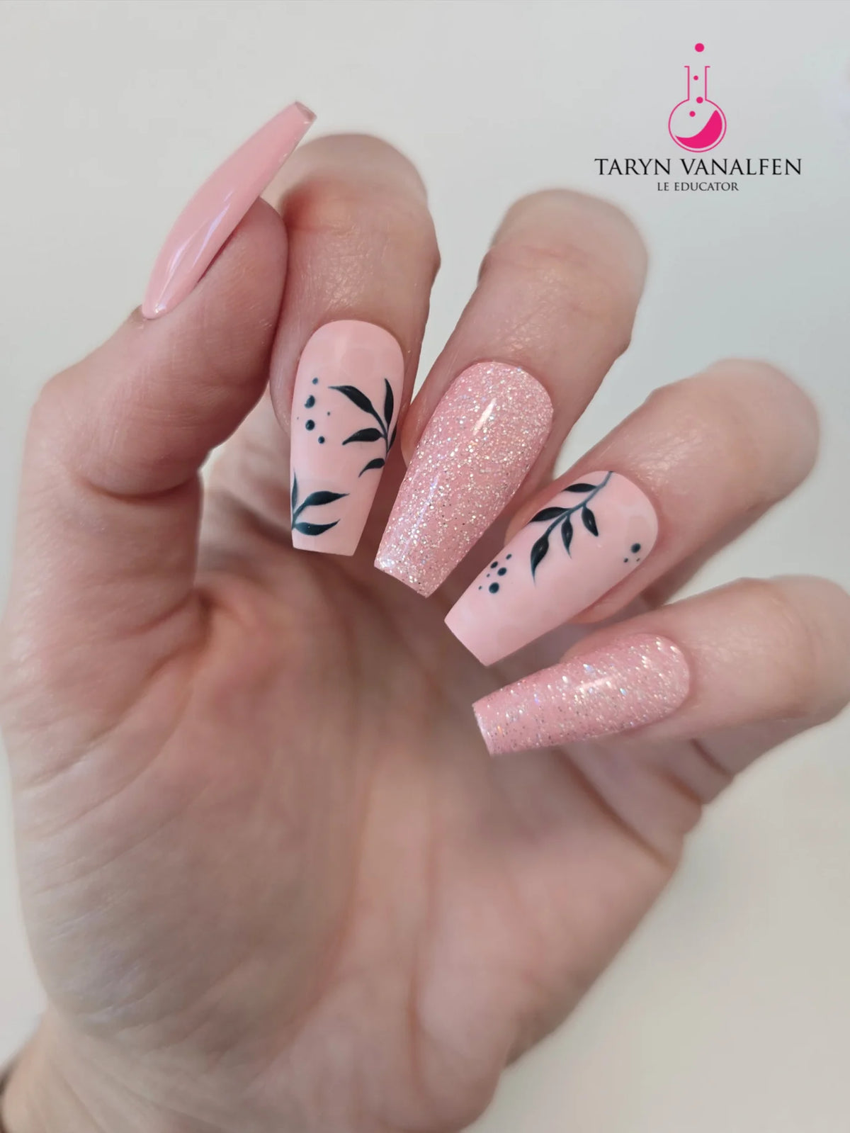 Light Elegance Glitter Gel 10 ml (Irresistible)