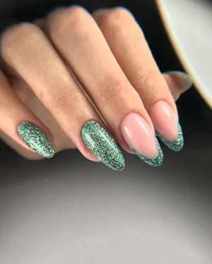 Light Elegance P+ Glitter Gel Polish 10 ml (Bravo!)