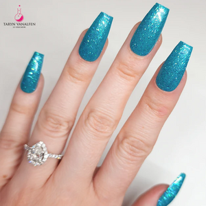 Light Elegance P+ Soak Off Glitter Gel Polish 15 ml (Cactus Makes Perfect) - SAVE 70%*