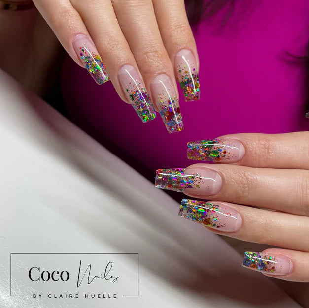 Light Elegance Glitter Gel 10 ml (Everyone's A Critic)