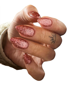 Light Elegance P+ Soak-Off Glitter Gel Polish 10 ml (Champagne Problems)