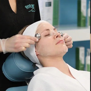 Repêchage Red Out Facial + Express Professional Workshop Kit (With Devices)