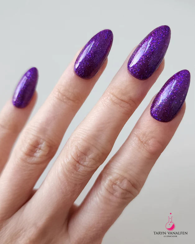 Light Elegance Glitter Gel 10 ml (Amethyst Kiss)