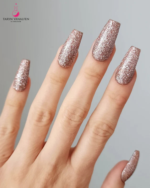 Light Elegance Glitter Gel 10 ml (Pints &amp; Quartz)