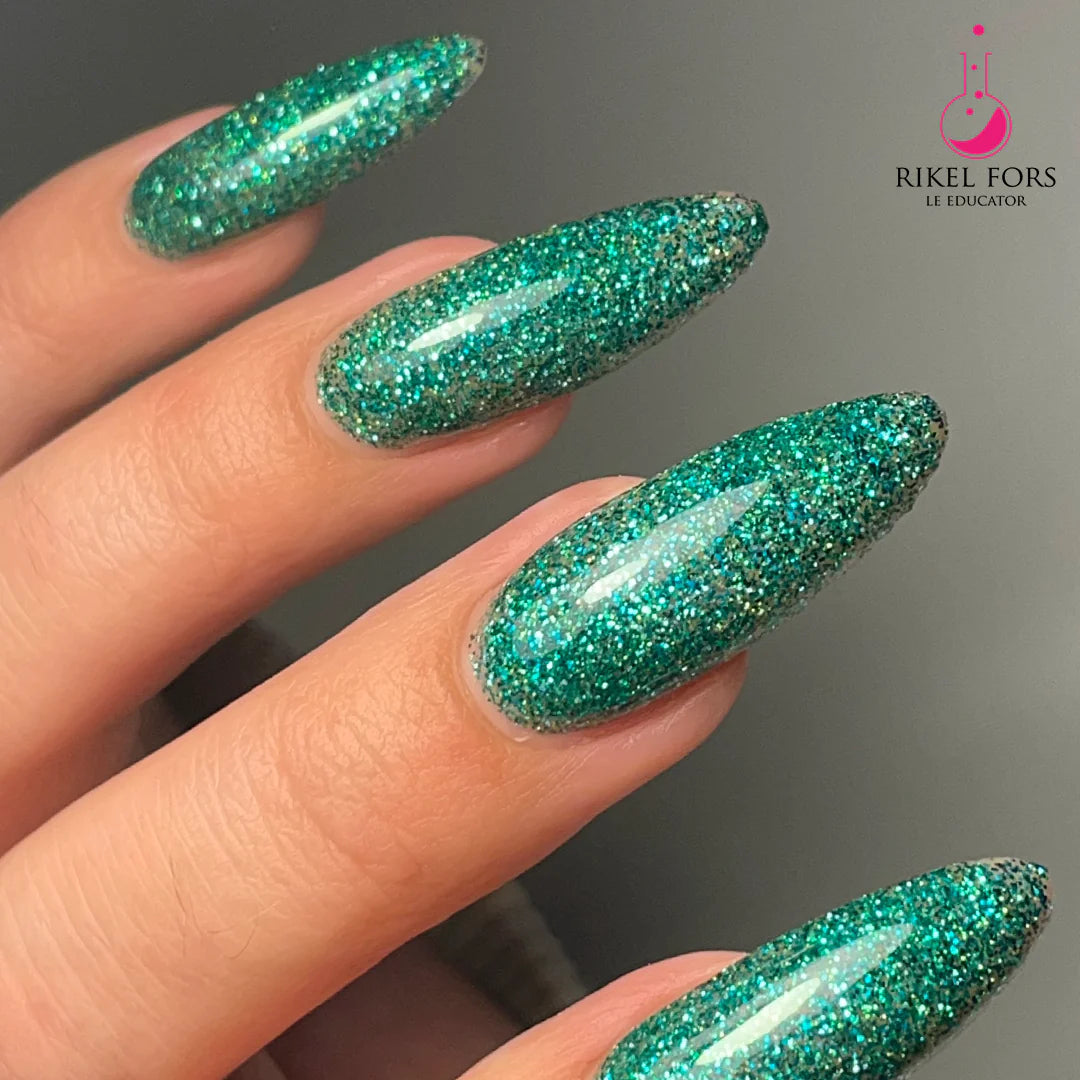 Light Elegance P+ Soak-Off Glitter Gel Polish 15 ml (Make it a Double) - SAVE 70%*